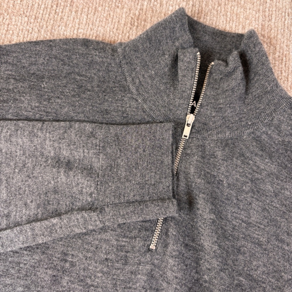 Naadam Charcoal Gray Super Fine Cashmere Quarter Zip Men's Size Small NWT